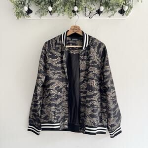 Elwood Men’s Camo Snap Down Bomber Jacket Small S8009